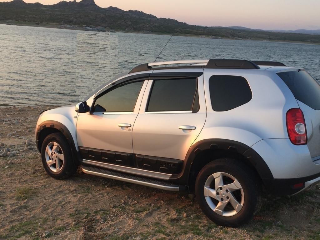 Dacia Duster 2010–2024 Side Hood Protector – Fender Edge Guard & Paint Protection Trim