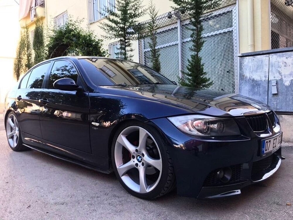 Side Skirts Attachment for BMW 3 Series E90 (2004–2012) – Sporty Body Kit Upgrade