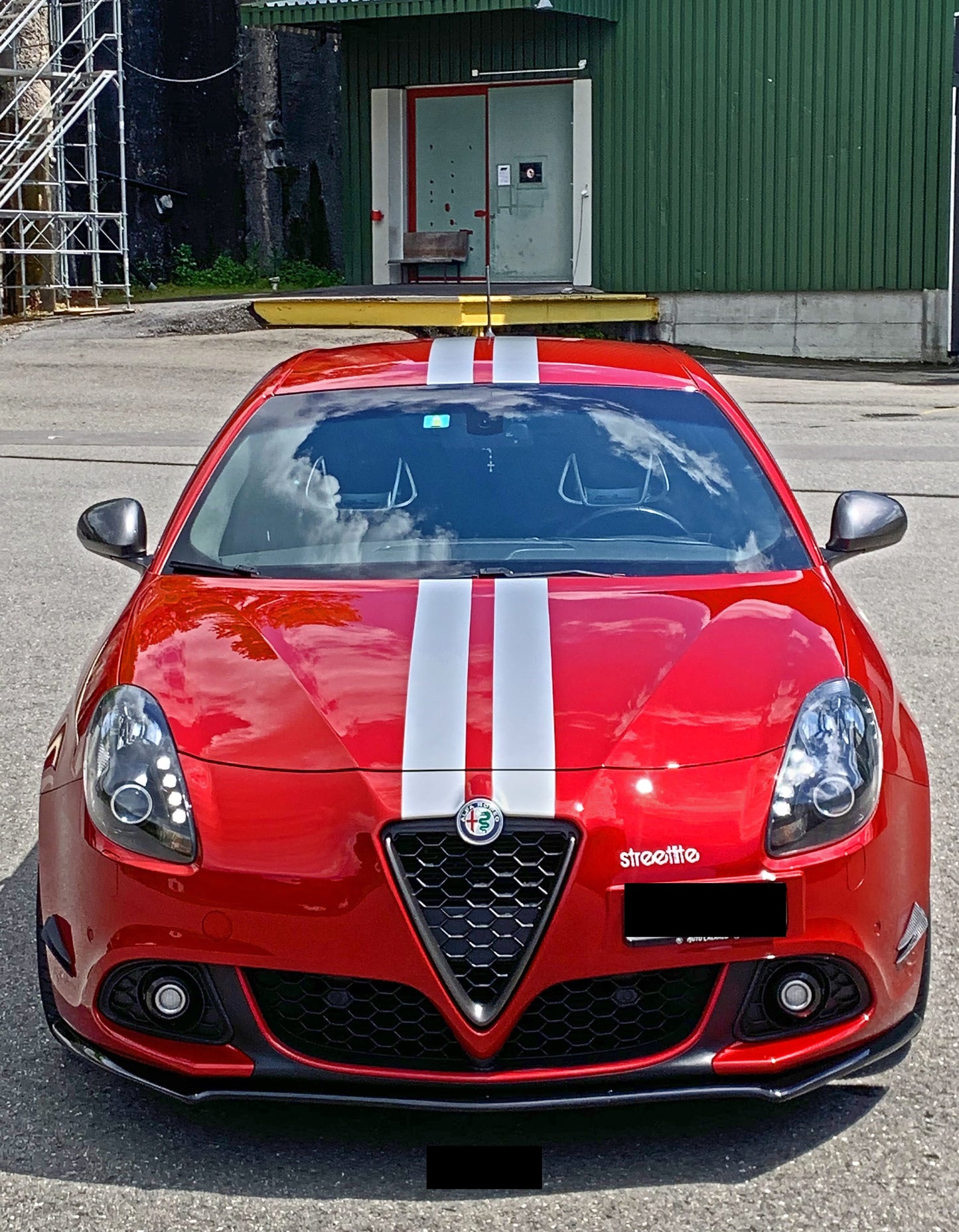 Front Bumper Lip for Alfa Romeo Giulietta (2010–2020) – Glossy Black Sport Trim