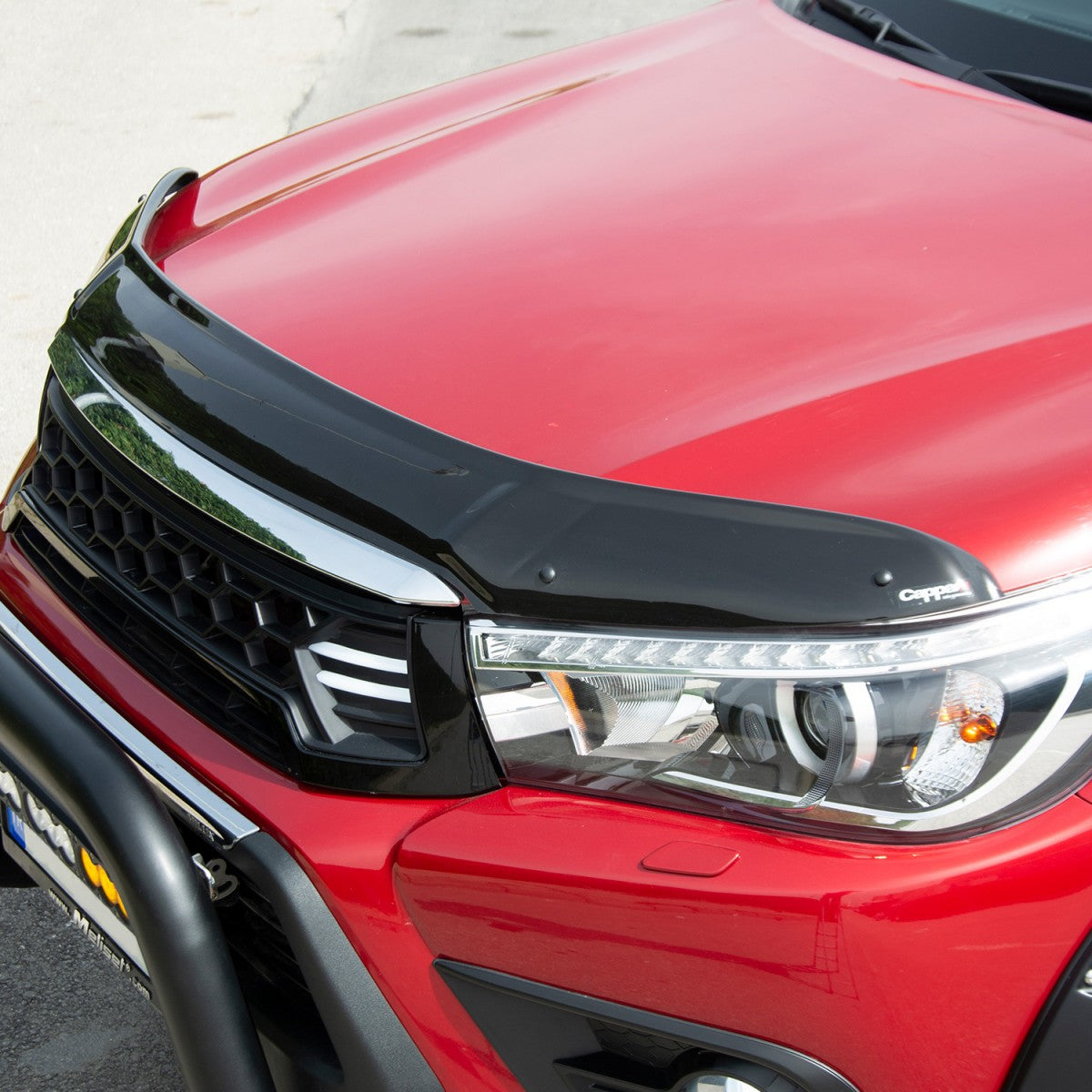 Glossy Black Front Hood Protection Spoiler & Bug Shield for Toyota Hilux (2015–2020) – Durable Hood Deflector Guard