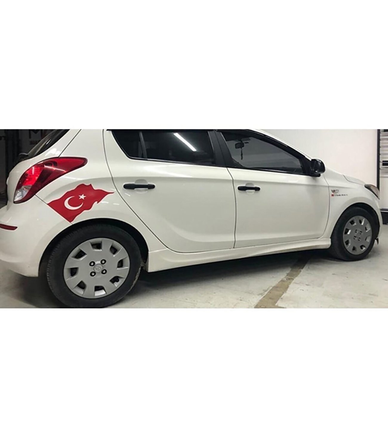 For Hyundai i20 Twin Side Skirt Set (2008–2014) – Unpainted Plastic for Custom Styling