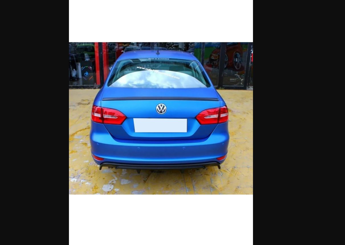 Piano Black Case R Rear Diffuser for VW Jetta Mk6 Non-Facelift (2010–2014) – No Outlet
