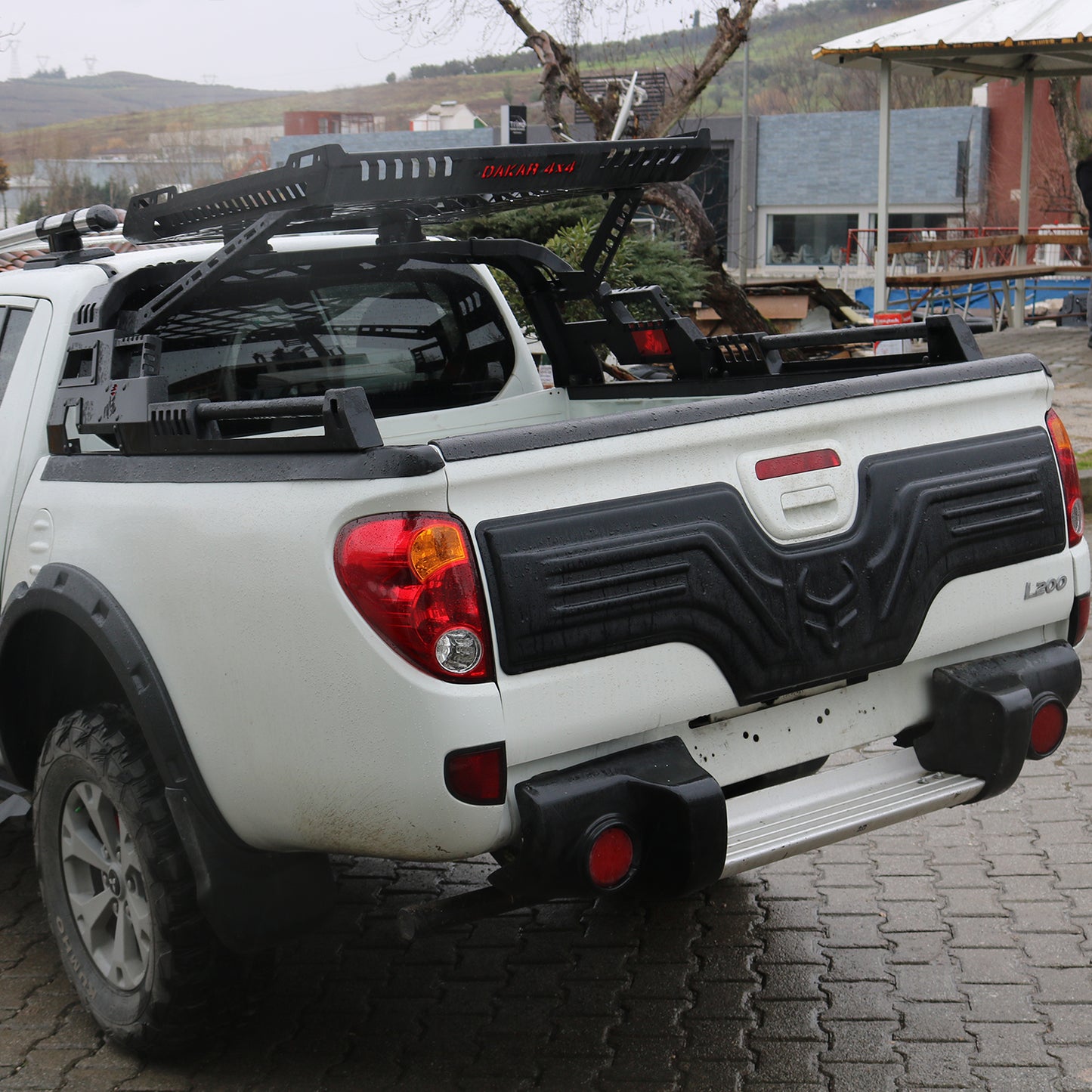 For Mitsubishi L200 Trunk Cover Protection (2007–2015) – Durable Bed Cover & Cargo Shield