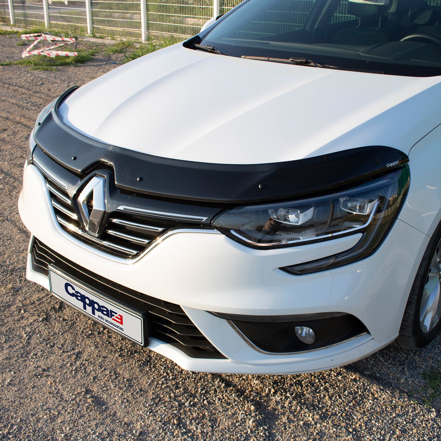 Front Hood Deflector for Renault Megane 4 (2016–2023) – Bug Shield Spoiler Guard for Bonnet Protection