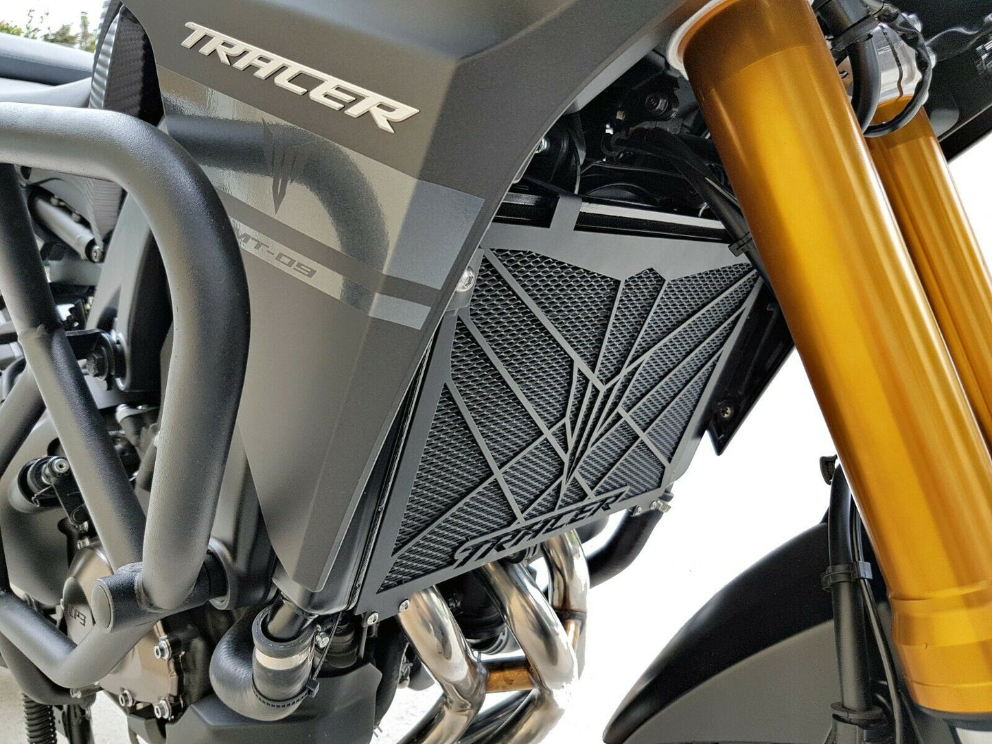 Radiator Guard Grill Protector for Yamaha MT-09 Tracer / 900 GT (2018) – Ride Hard, Stay Cool