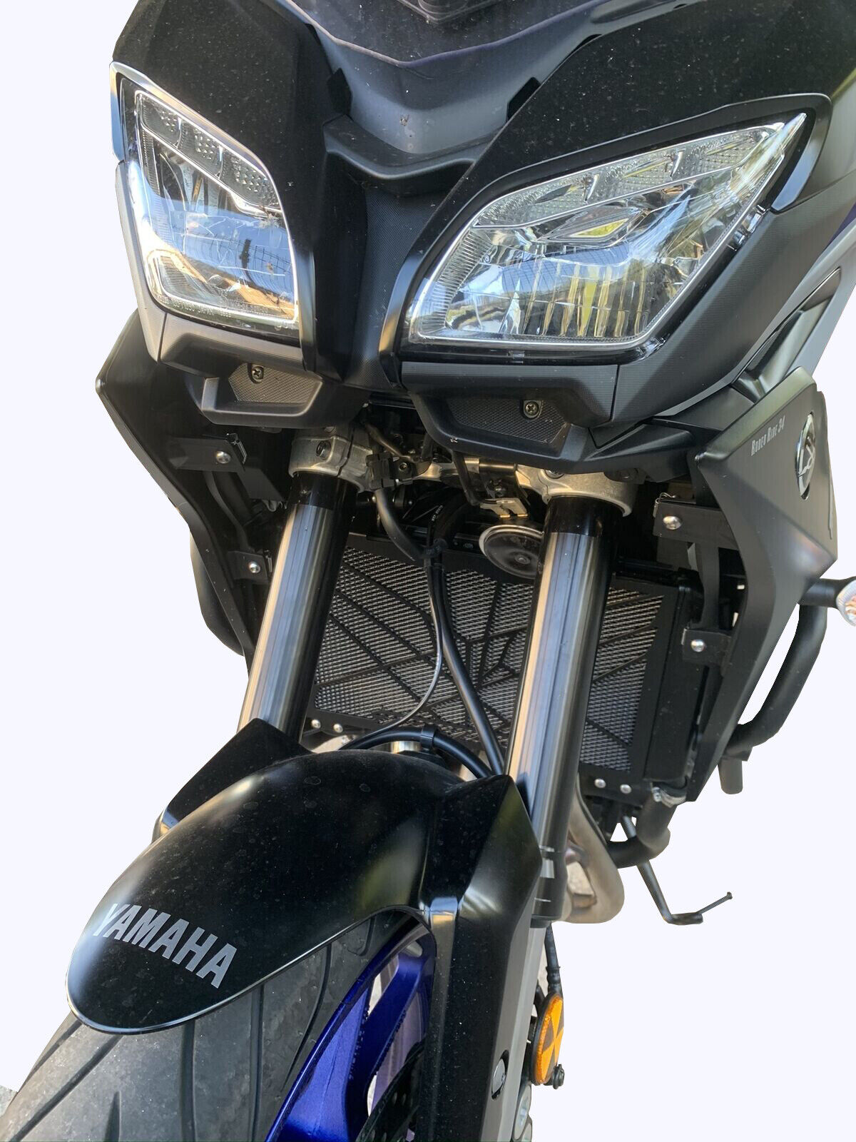 Radiator Guard Grill Protector for Yamaha MT-09 Tracer / 900 GT (2018) – Ride Hard, Stay Cool