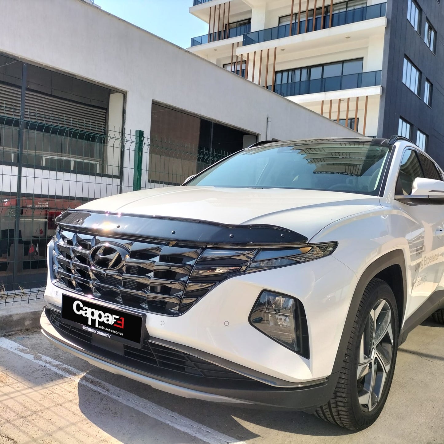 For Hyundai Tucson Front Hood Protection Spoiler – Bug Shield & Hood Deflector Guard (2021–2026)