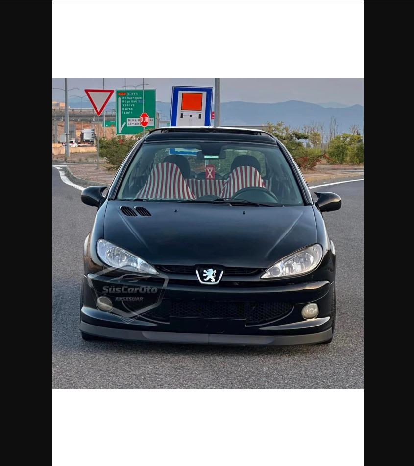 
                  
                    Flexible H Lip Front Splitter for Peugeot 206 / 206+ (1998–2012) – 2-Piece Under Bumper Lip Spoiler
                  
                