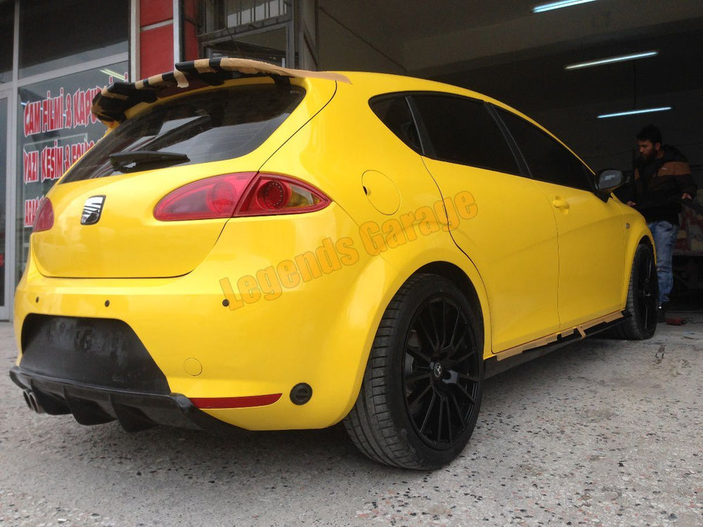 Rear Bumper Diffuser for SEAT Leon Mk2 (2006–2012) – Sporty Upgrade for Ultimate Style