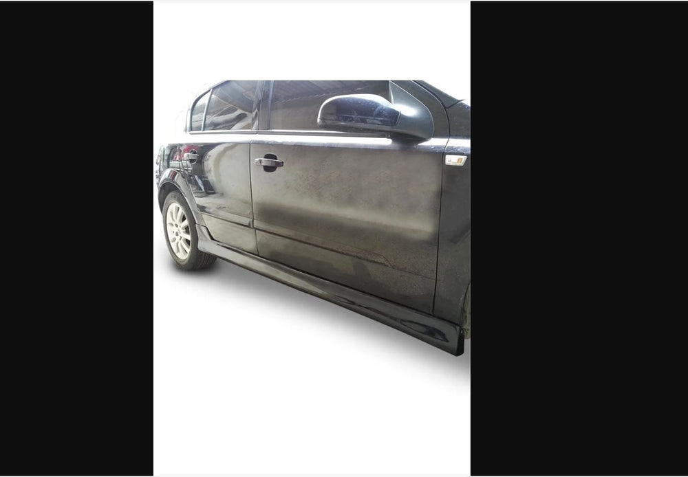 OPC Line Style Side Skirts for Opel Astra H (2004–2012) – Unpainted Plastic Body Kit Set