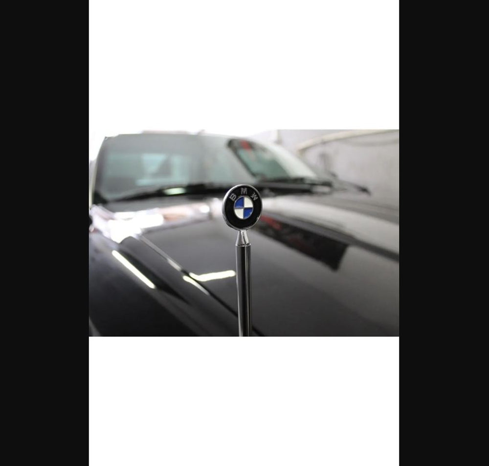 
                  
                    BMW Chrome Parking Pole with Streamer – Stylish Pennant Flag Accessory
                  
                