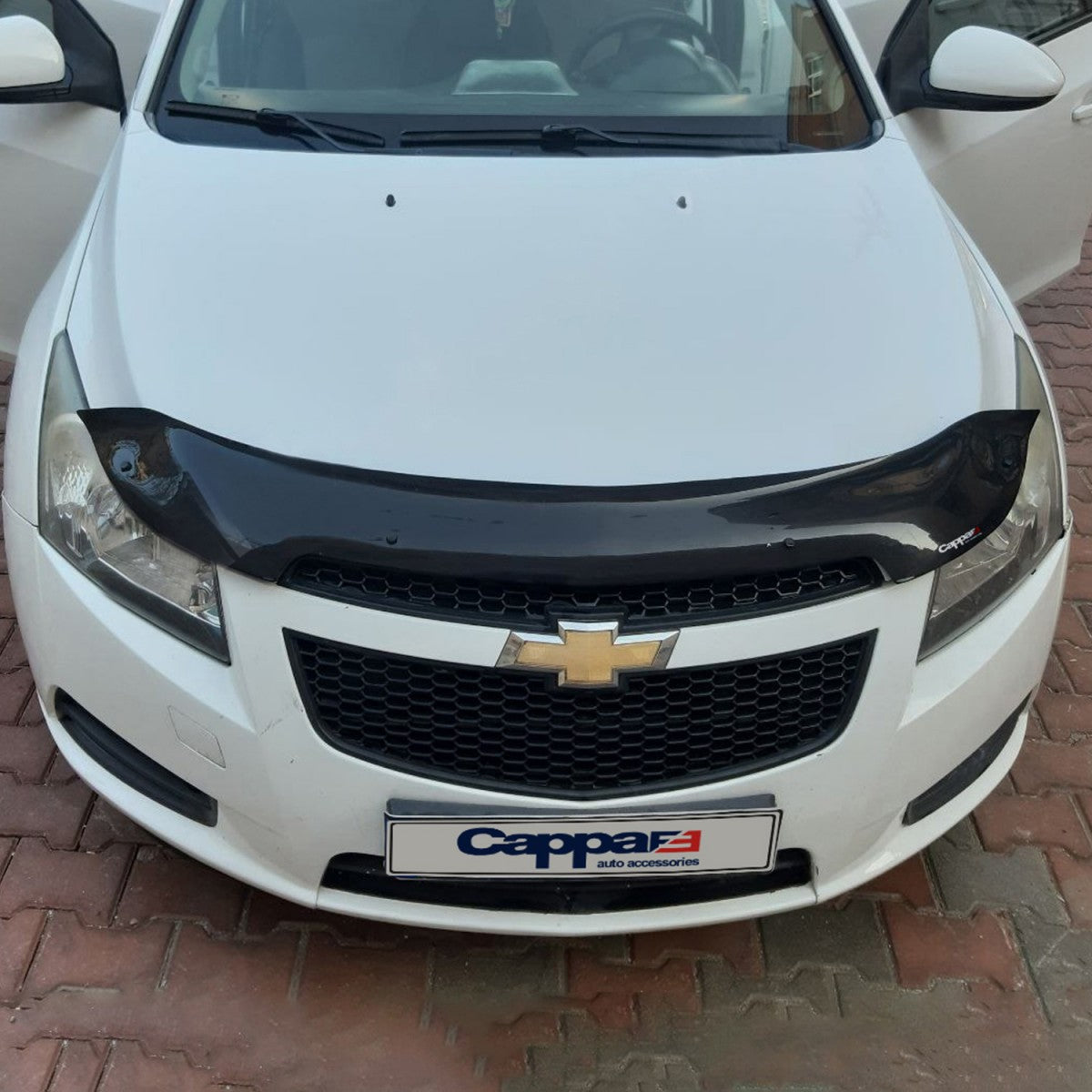 For Chevrolet Cruze Front Hood Protection Spoiler / Bug Shield (Glossy Black, 2008–2016)
