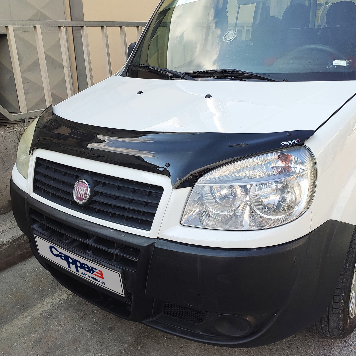 For Fiat Doblo / Dodge Ram Promaster 2006–2010 Hood Deflector – Glossy Black Bug Shield & Bonnet Protector