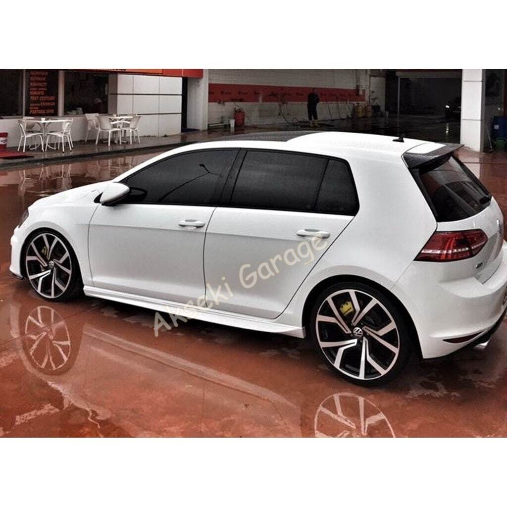 Aero Style Side Skirts for Volkswagen VW Golf 7 / 7.5 (2012–2019) – Unpainted Plastic Body Kit Upgrade