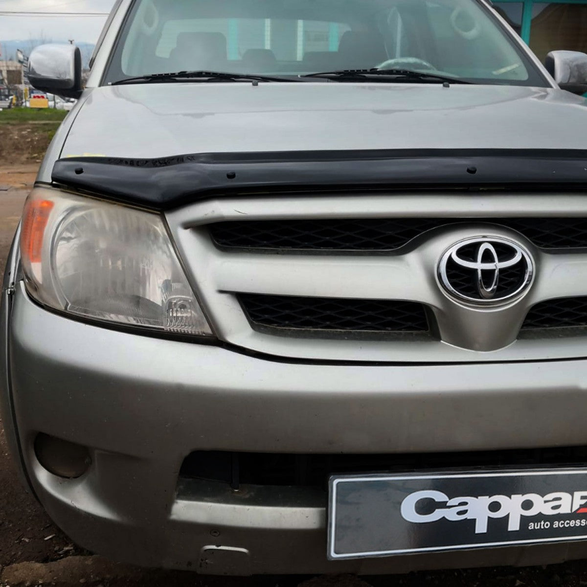 Glossy Black Front Hood Protector & Bug Shield for Toyota Hilux (2006–2012) – Hood Deflector Guard & Spoiler