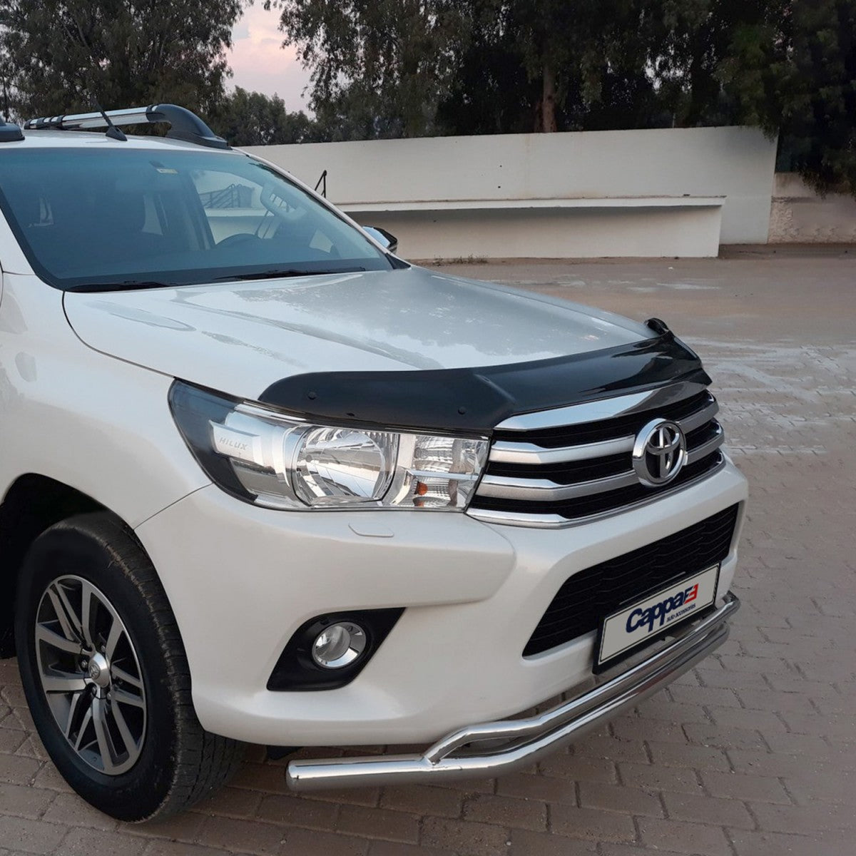 Glossy Black Front Hood Protection Spoiler & Bug Shield for Toyota Hilux (2015–2020) – Durable Hood Deflector Guard