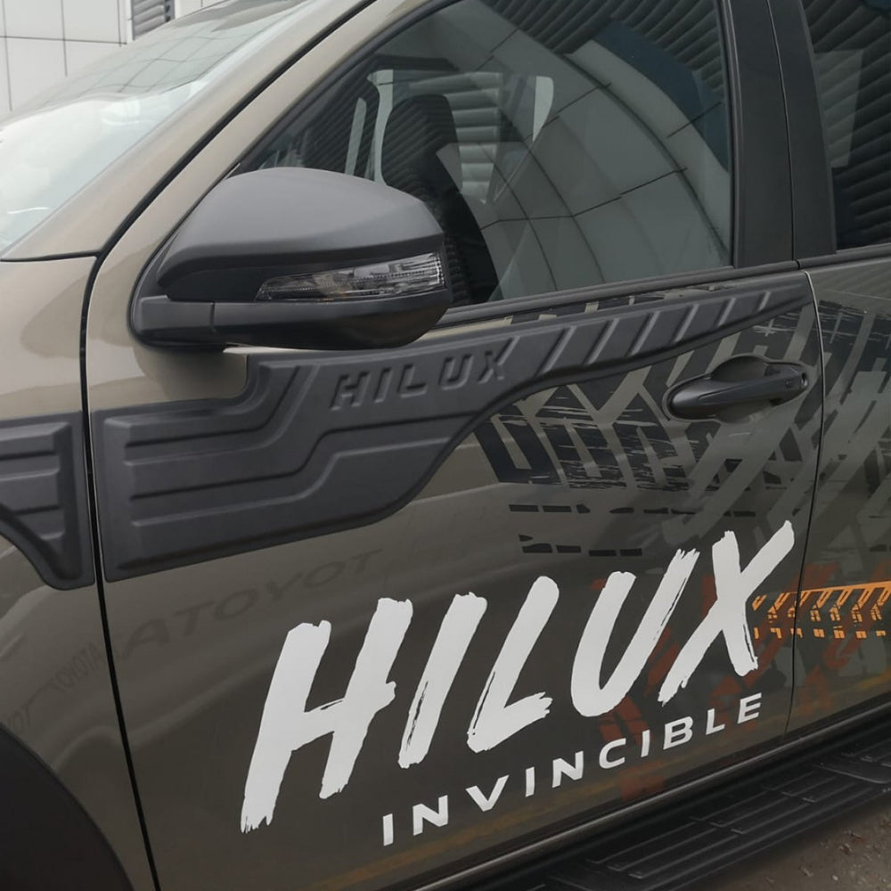 
                  
                    Bat Style Door Cover Trim for Toyota Hilux (2021–2026) – Aggressive Side Door Protection & Styling
                  
                