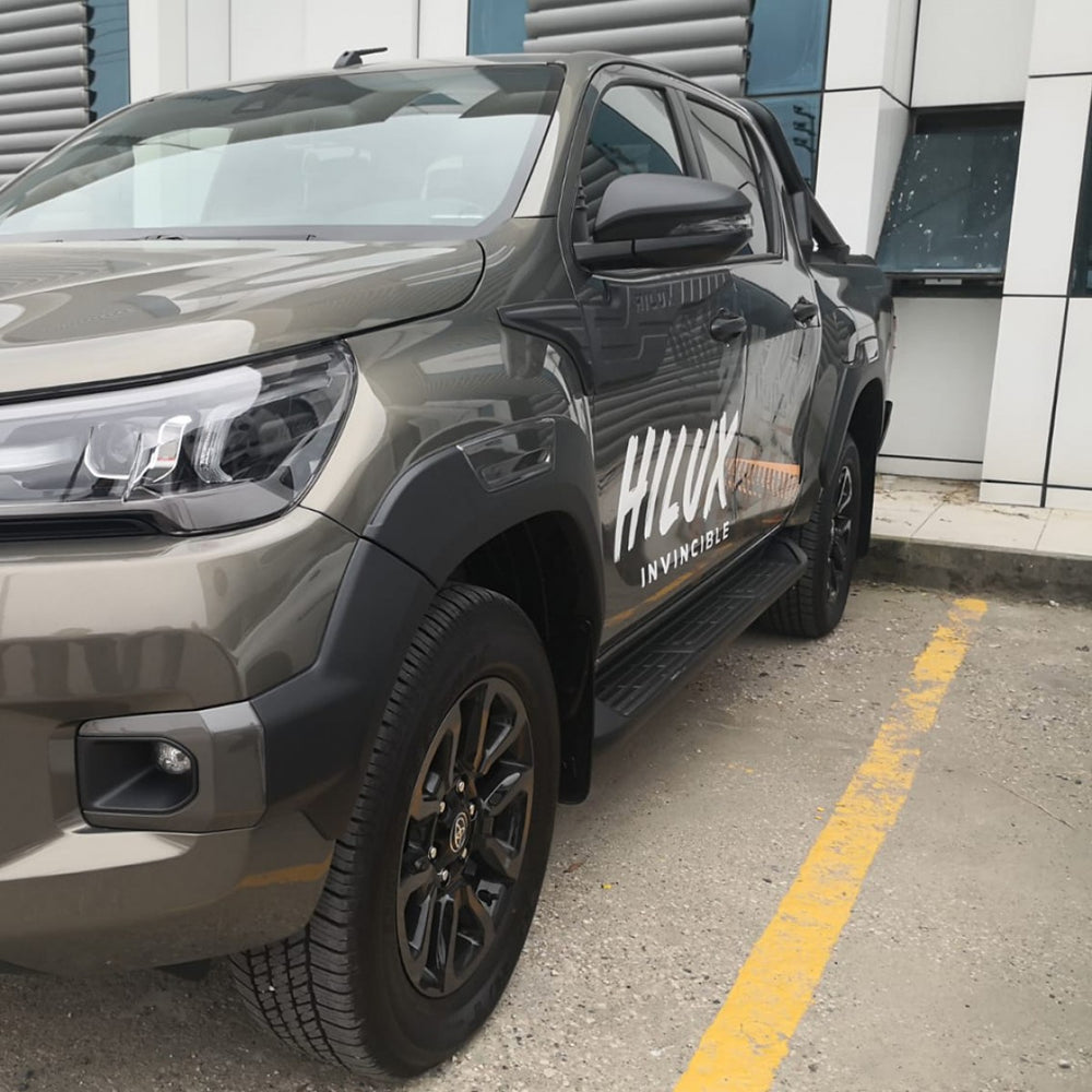 Bat Style Door Cover Trim for Toyota Hilux (2021–2026) – Aggressive Side Door Protection & Styling
