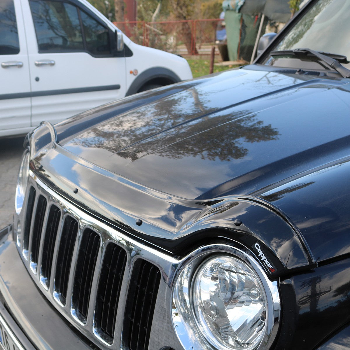 For Jeep Cherokee 2002–2008 Front Hood Deflector – Glossy Black Bug Shield & Hood Protection Spoiler