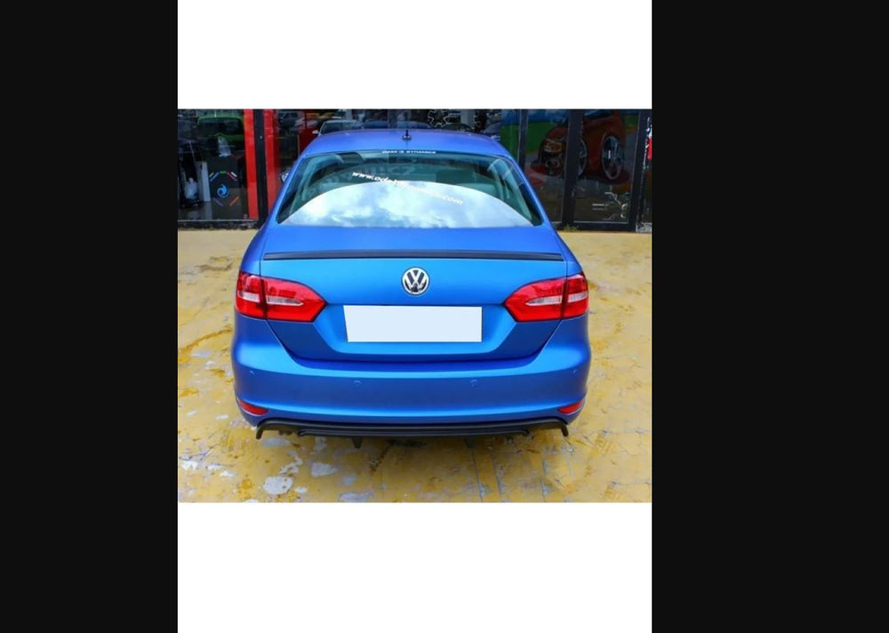 
                  
                    Piano Black Case R Rear Diffuser for VW Jetta Mk6 Non-Facelift (2010–2014) – No Outlet
                  
                