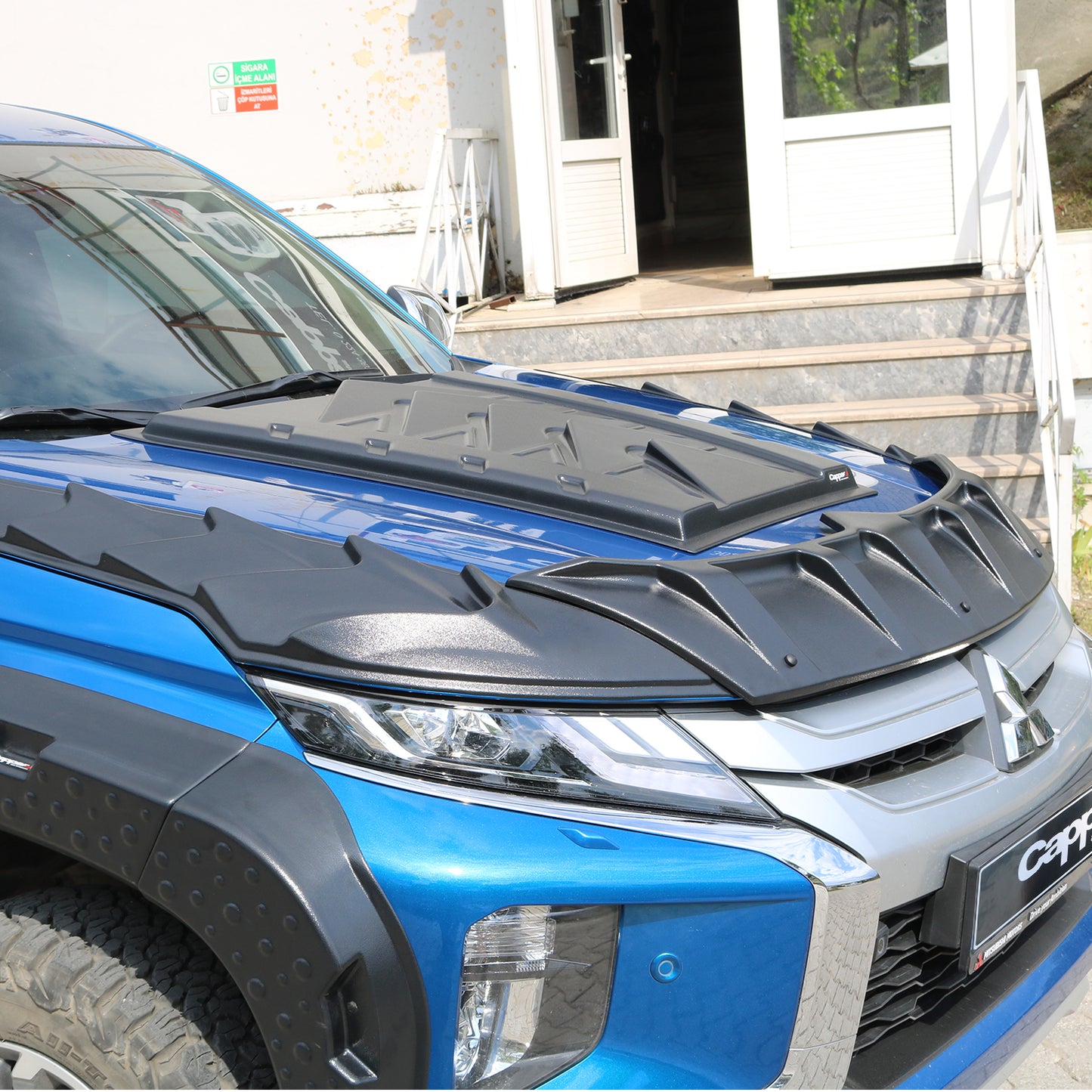 For Mitsubishi L200 Dragon Pack Hood Protector Spoiler (2019–2024) – Front Bug Shield & Hood Deflector