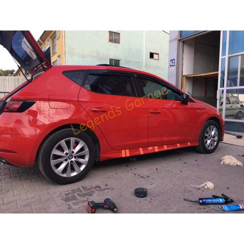 
                  
                    Unpainted Aero Side Skirts for Seat Leon Mk3 (2013–2020) – Customizable Sporty Upgrade
                  
                