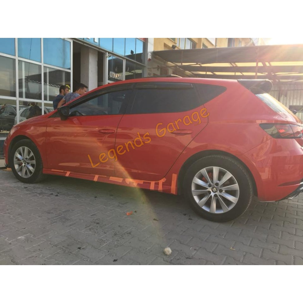 
                  
                    Unpainted Aero Side Skirts for Seat Leon Mk3 (2013–2020) – Customizable Sporty Upgrade
                  
                