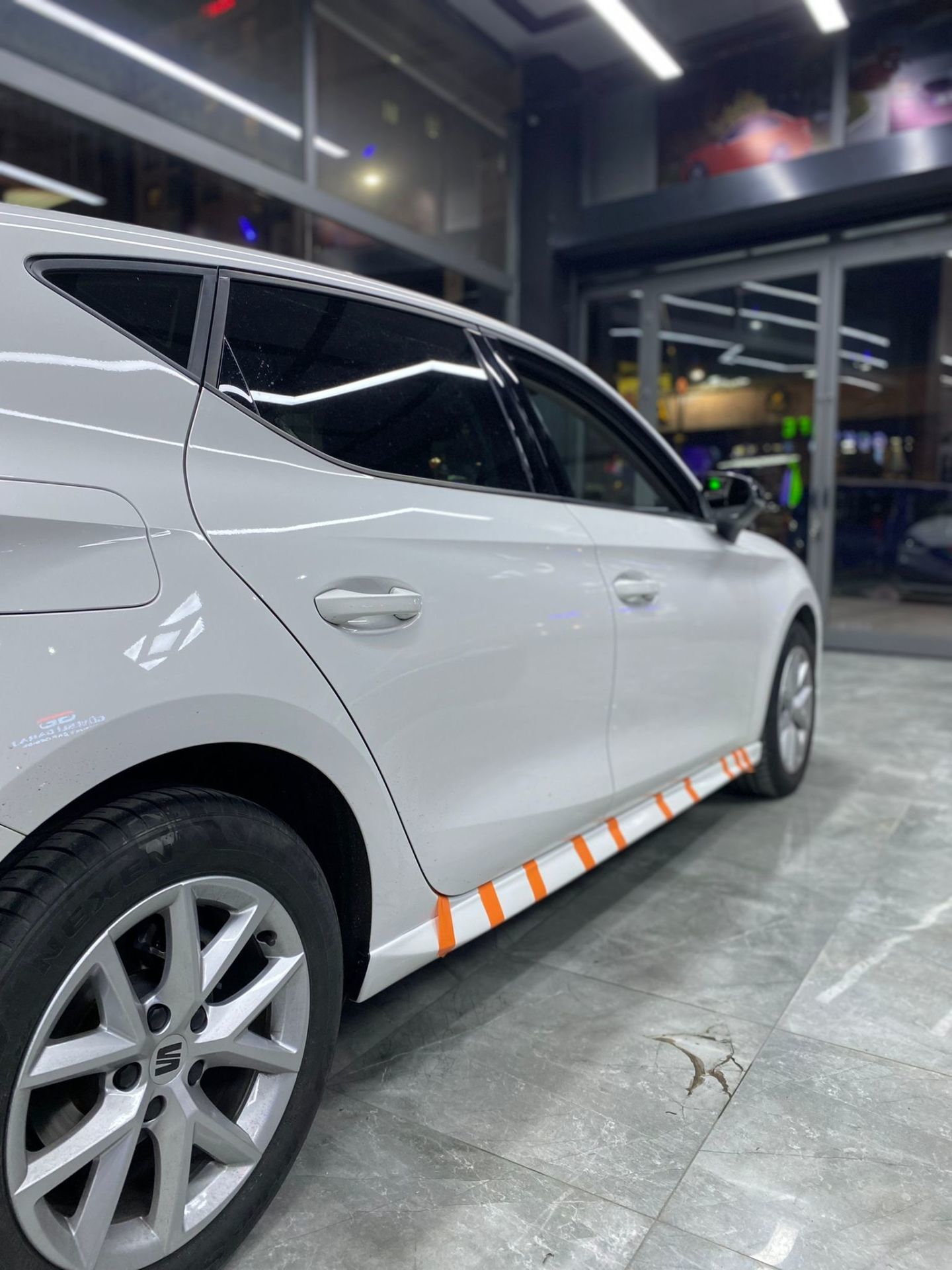 Unpainted Side Skirt Threshold Sill Trim for Seat Leon Mk4 (2020–2022) – Customizable Sporty Upgrade