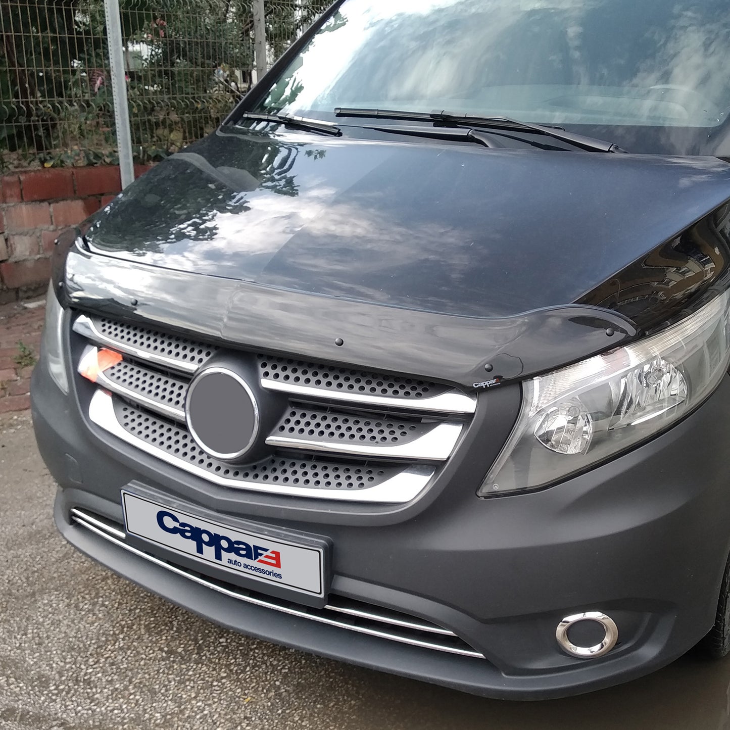 For Mercedes-Benz Vito W447 Front Hood Protection Spoiler (2015–2023) – Bug Shield Hood Deflector Guard